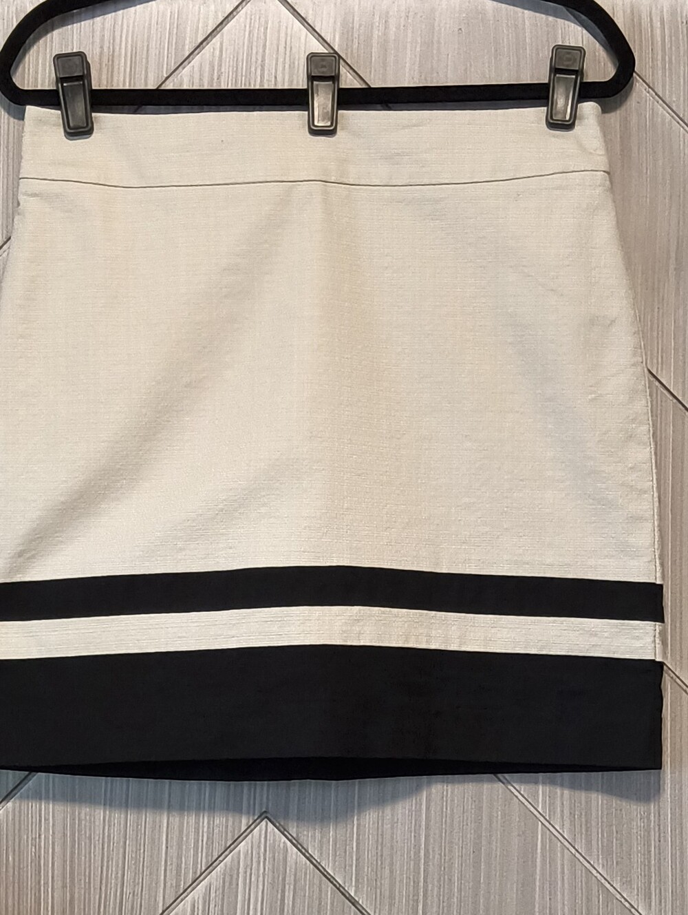 LOFT Cream with Black Hem Stripes Mini Skirt Mod Career
